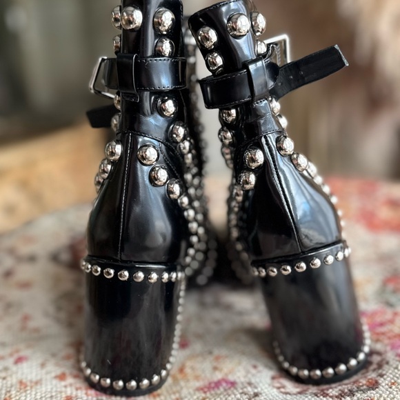 Studded Black Ankle Boots patent Jeffrey Campbell stylish booties - Picture 3 of 9